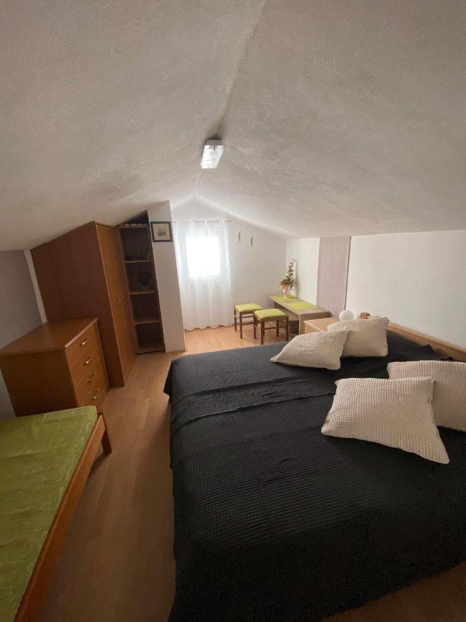 Apartmani Biserka Punat Kültér fotó